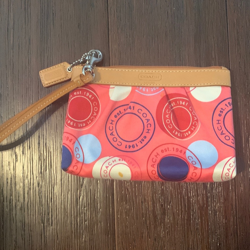 NWOT Coach wristlet